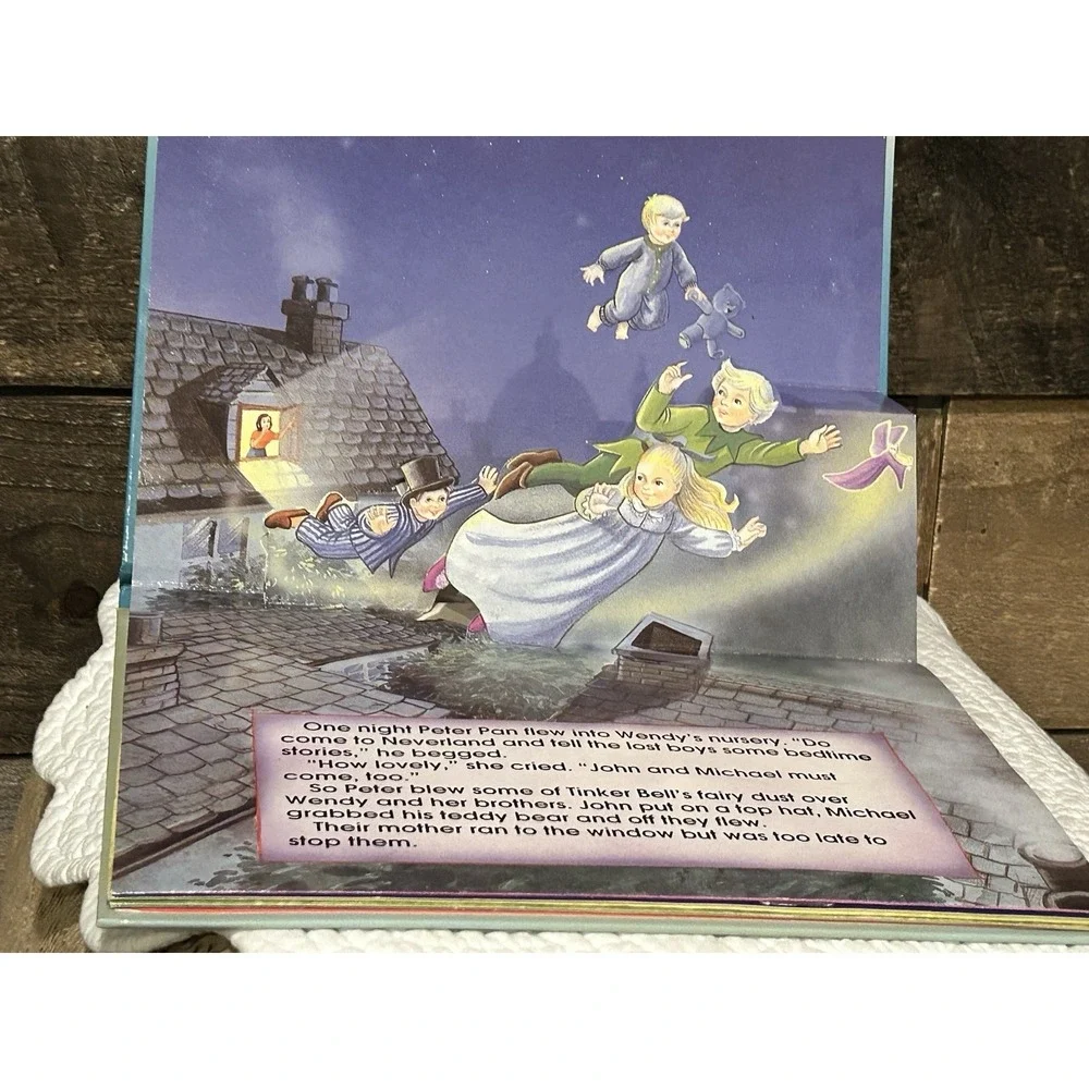 VINTAGE PETER PAN POP-UP BOOK‎ 1996 Edition